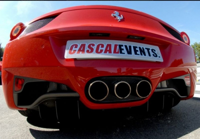  Cascadevents en SARThe -9999- Circuito de la casa llegando -9999- logotipo cascadevents -9999- piloto un circuito de ferrari de la maison blanche 